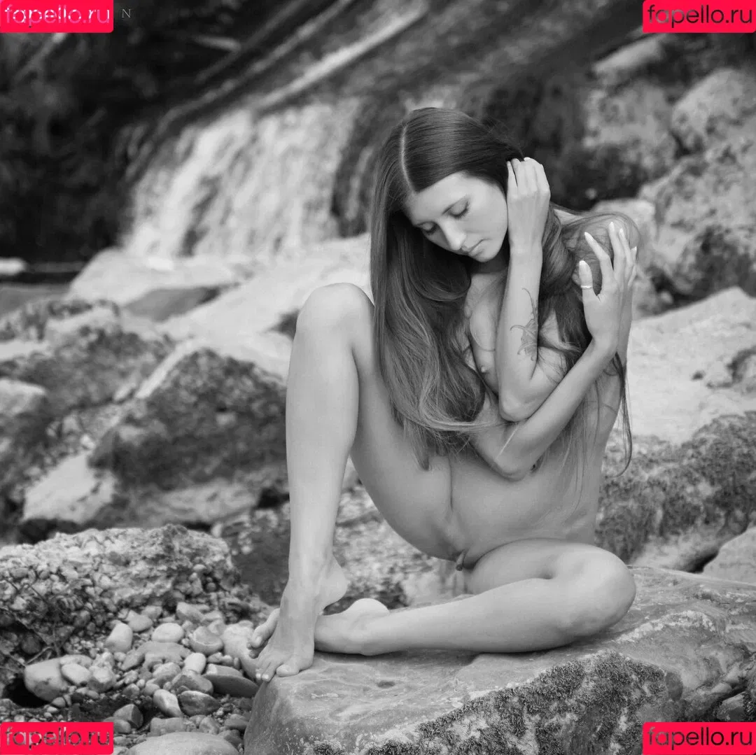 Saju90 Onlyfans Photo Gallery 
