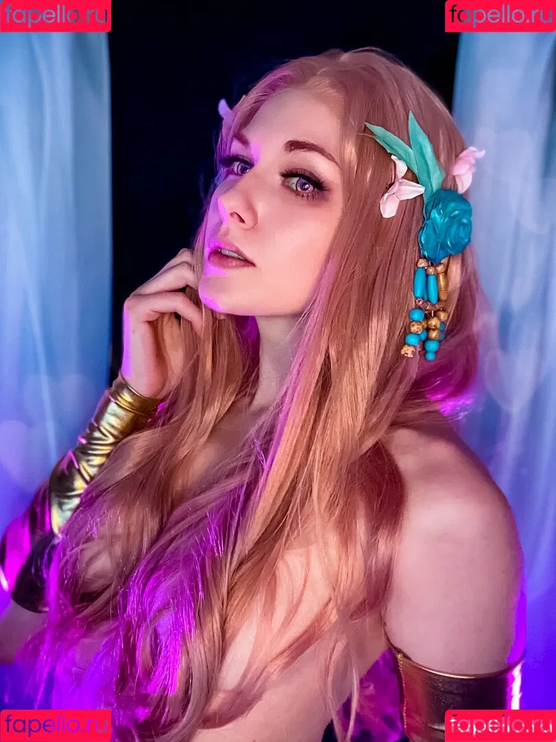 faeliafire Onlyfans Photo Gallery 