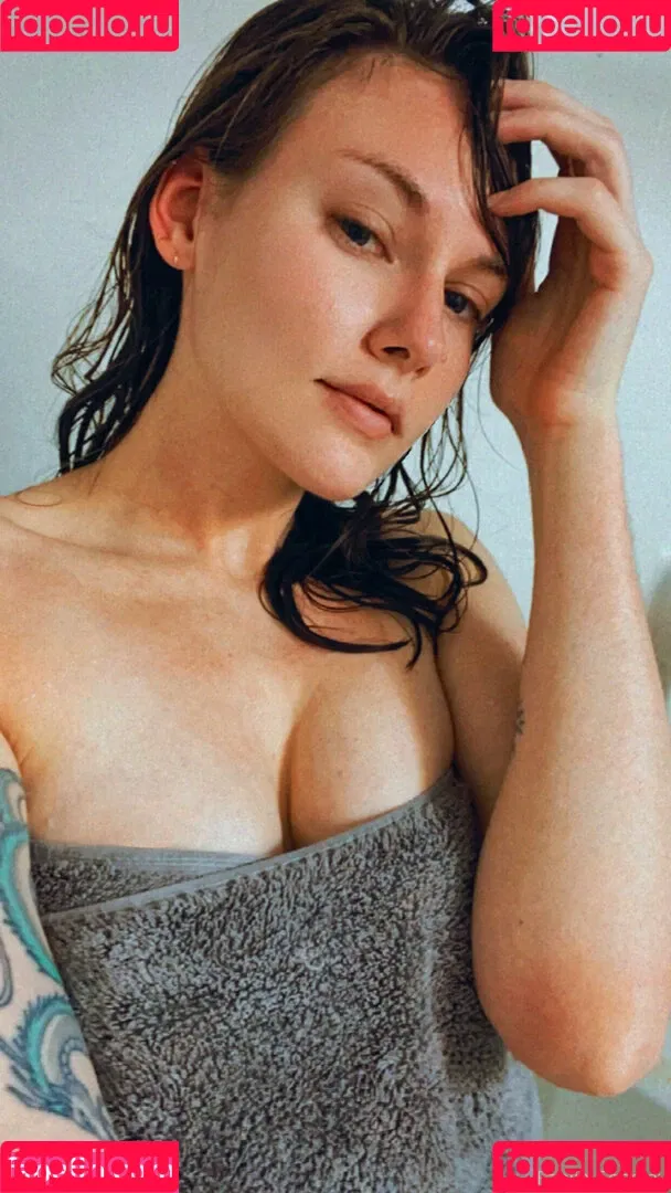 faeliafire Onlyfans Photo Gallery 