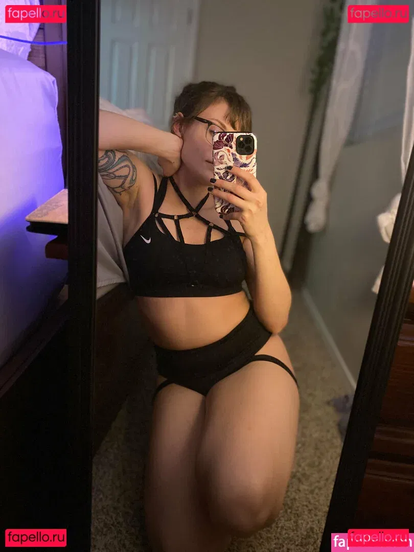 faeliafire Onlyfans Photo Gallery 