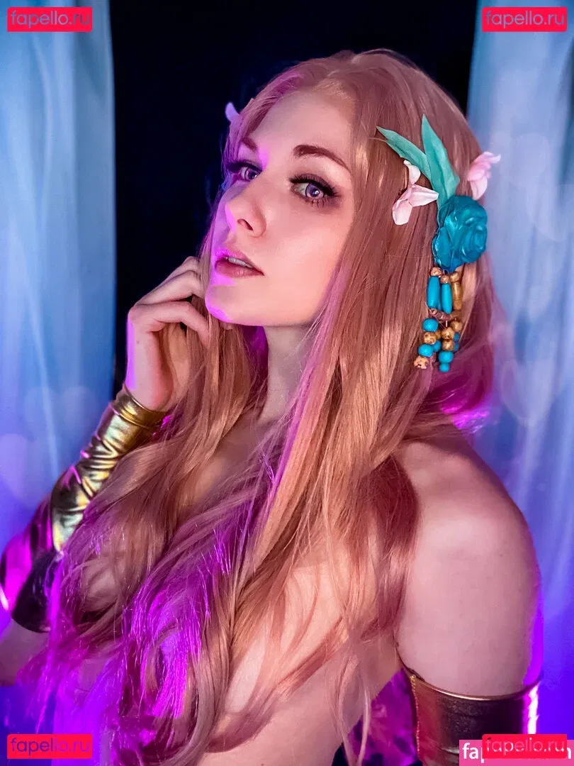 faeliafire Onlyfans Photo Gallery 