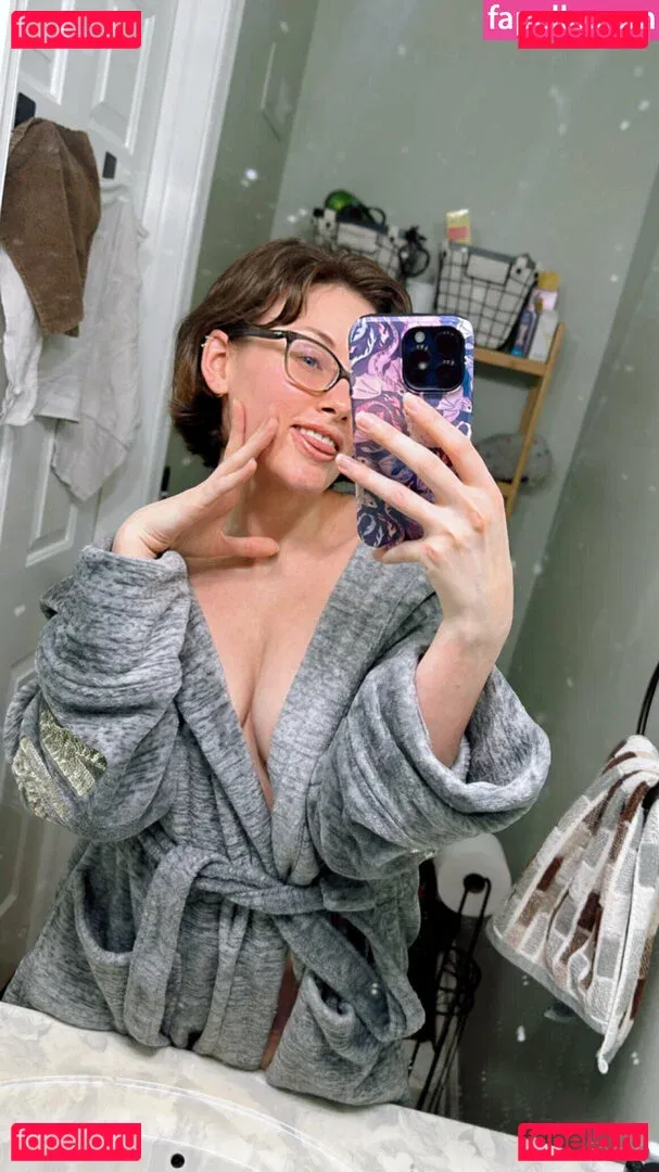 faeliafire Onlyfans Photo Gallery 