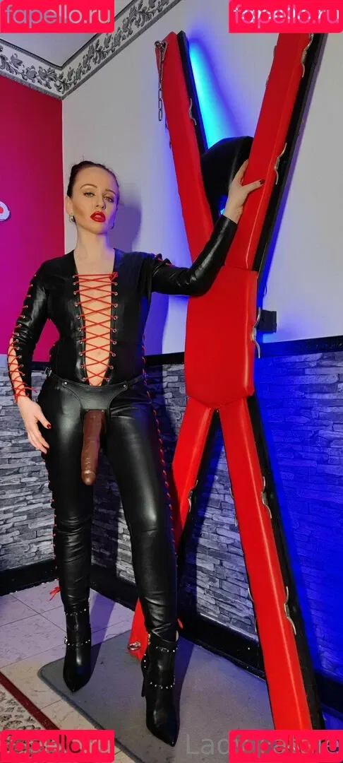 onlinefemdom Onlyfans Photo Gallery 