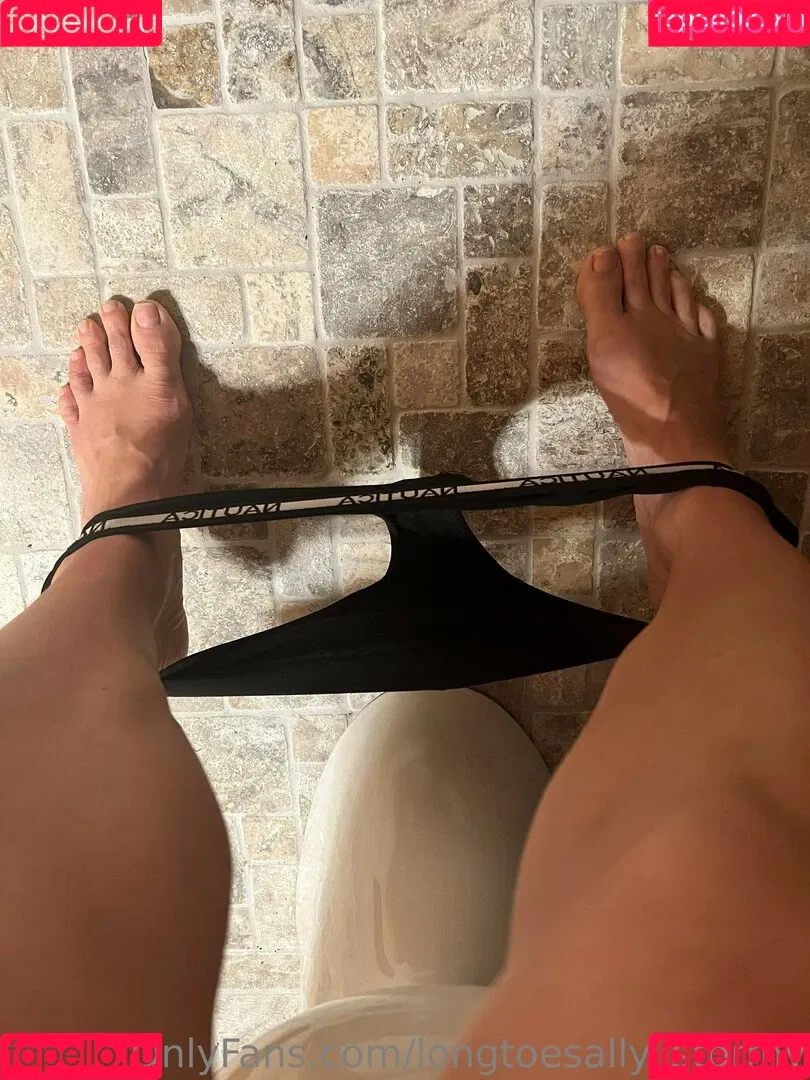 longtoesally_stormy Onlyfans Photo Gallery 