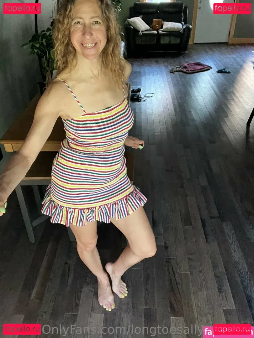 longtoesally_stormy Onlyfans Photo Gallery 