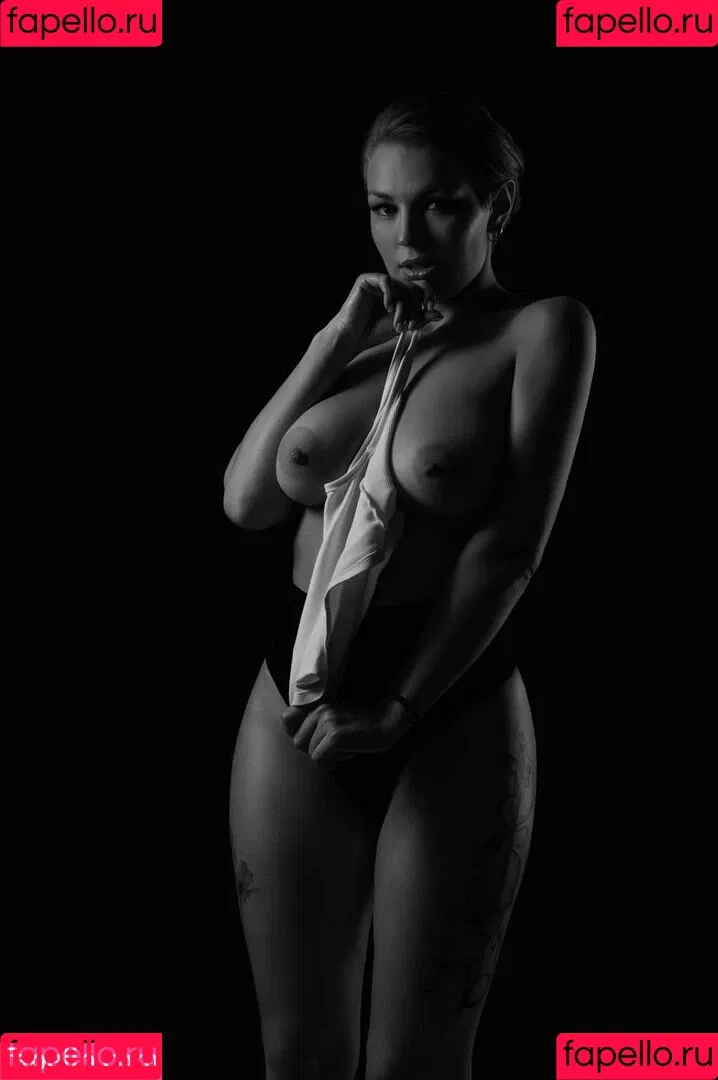 Anna.Nuit Onlyfans Photo Gallery 