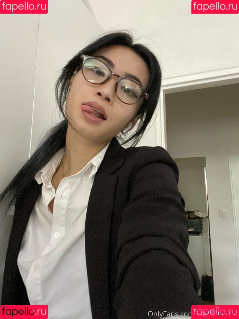 asianninavip Onlyfans Photo Gallery 