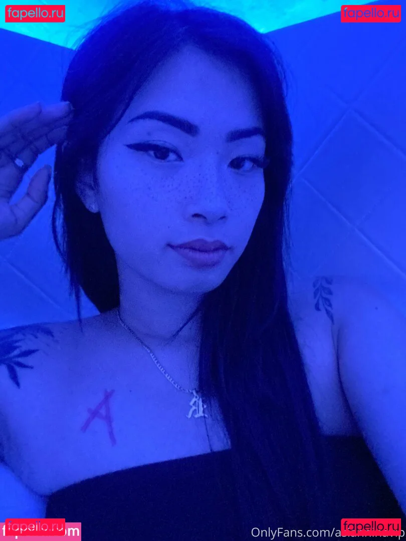 asianninavip Onlyfans Photo Gallery 
