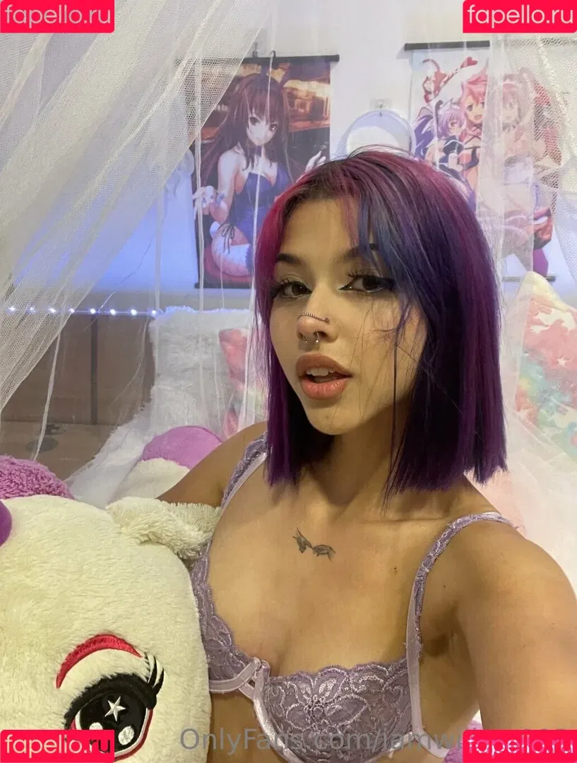 iamwillowstar Onlyfans Photo Gallery 