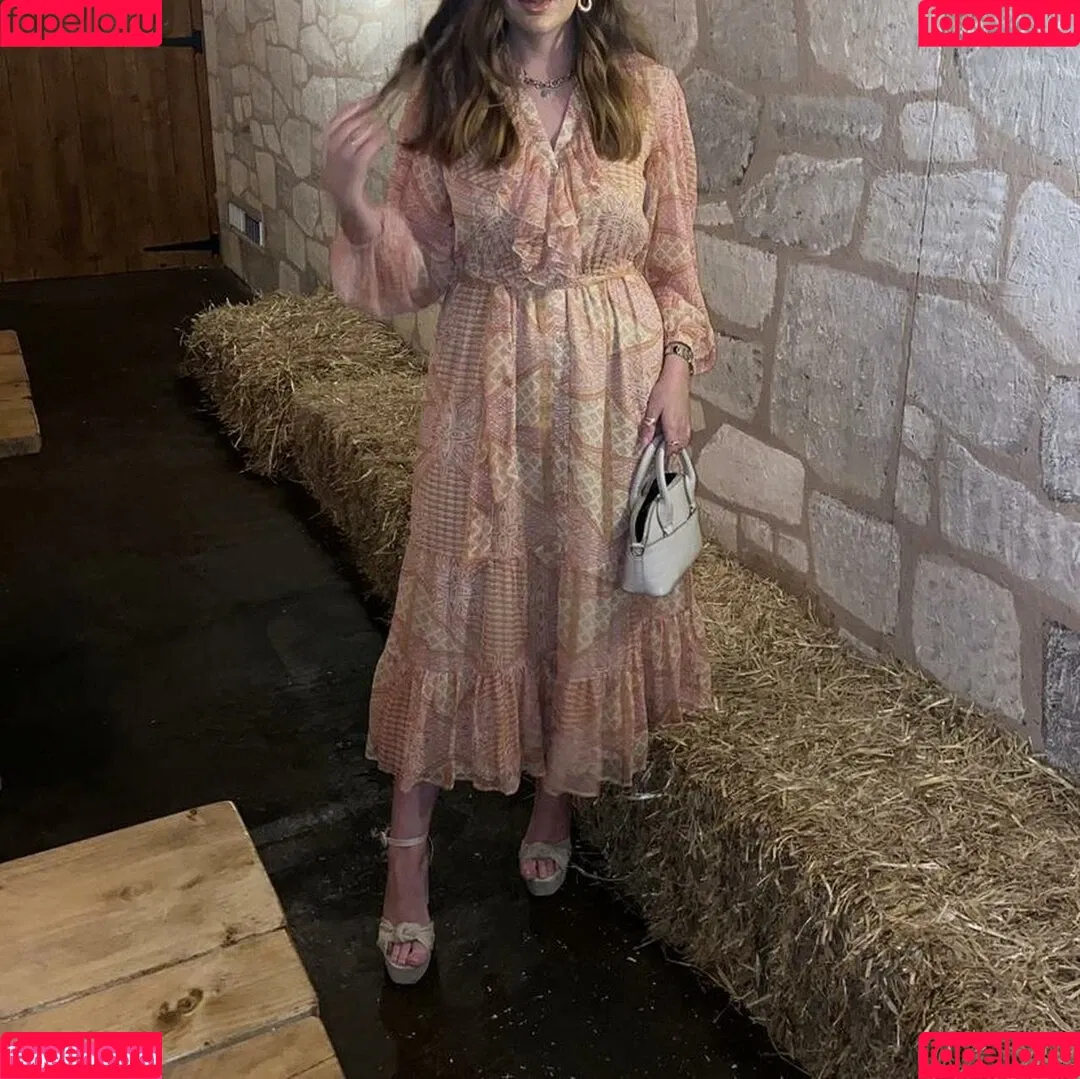 Victoria McGeough Onlyfans Photo Gallery 