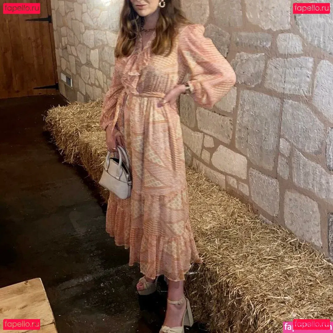 Victoria McGeough Onlyfans Photo Gallery 