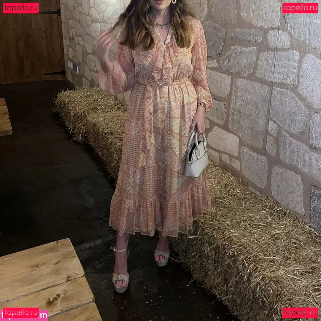 Victoria McGeough Onlyfans Photo Gallery 