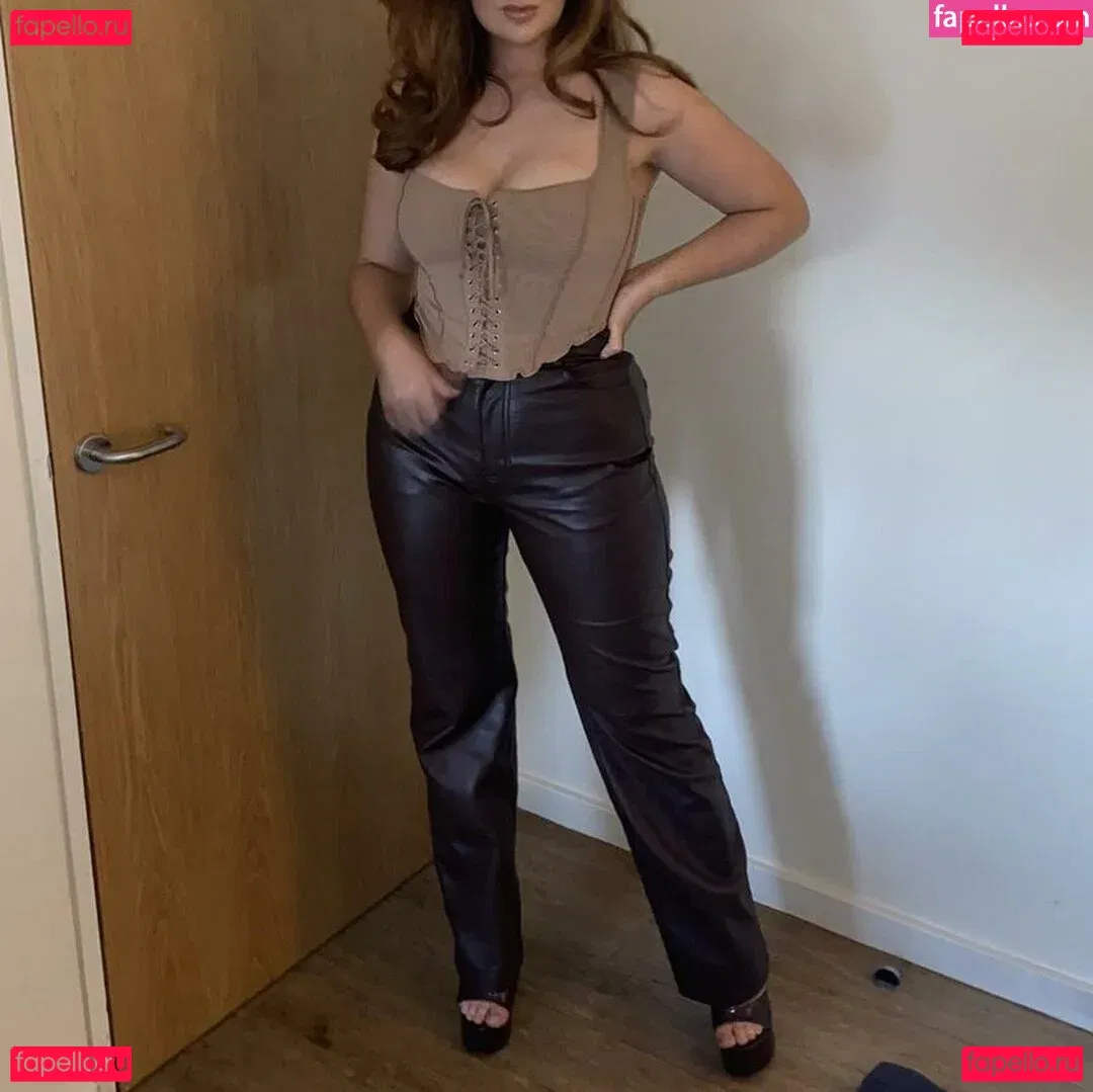 Victoria McGeough Onlyfans Photo Gallery 