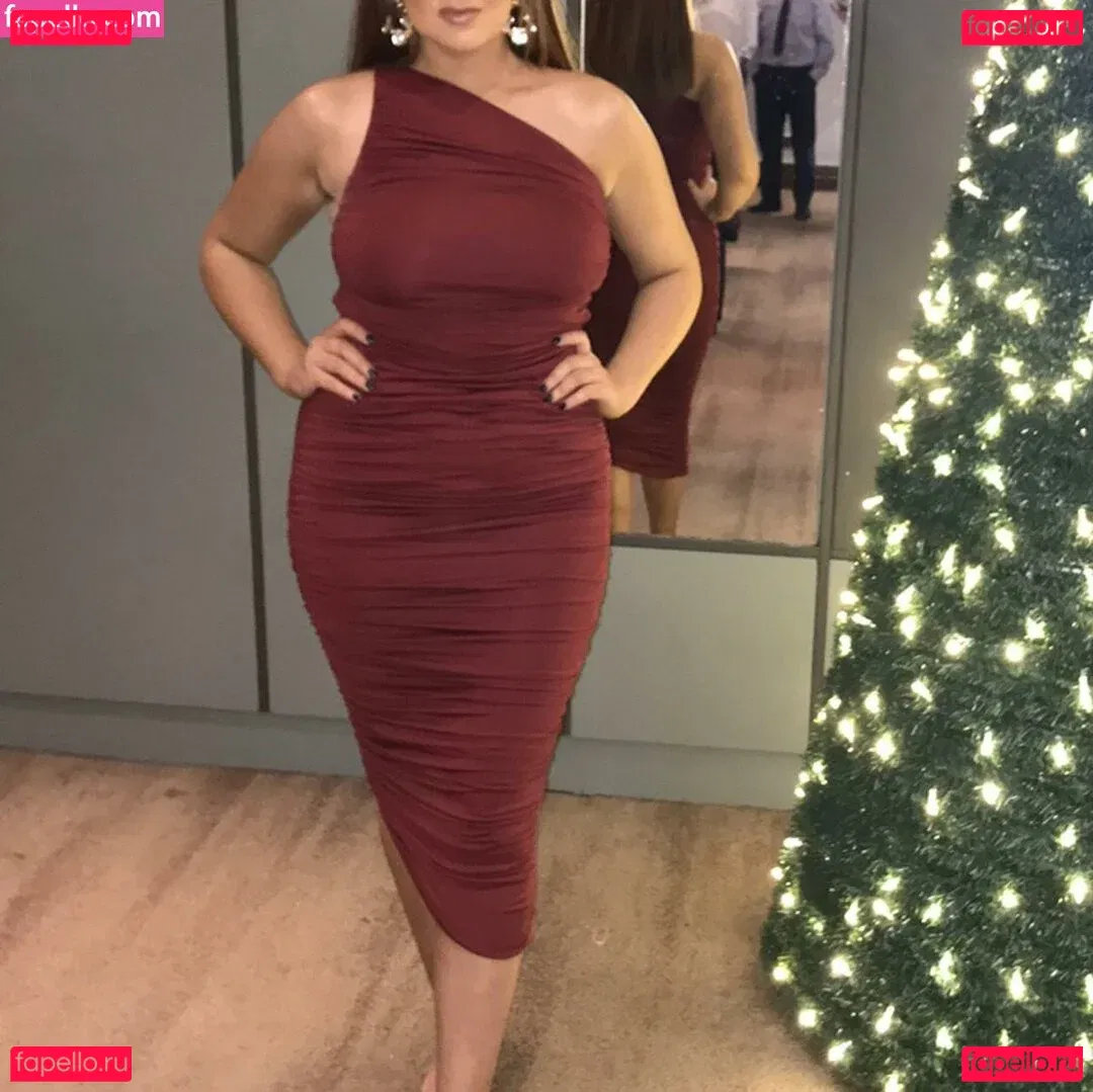 Victoria McGeough Onlyfans Photo Gallery 