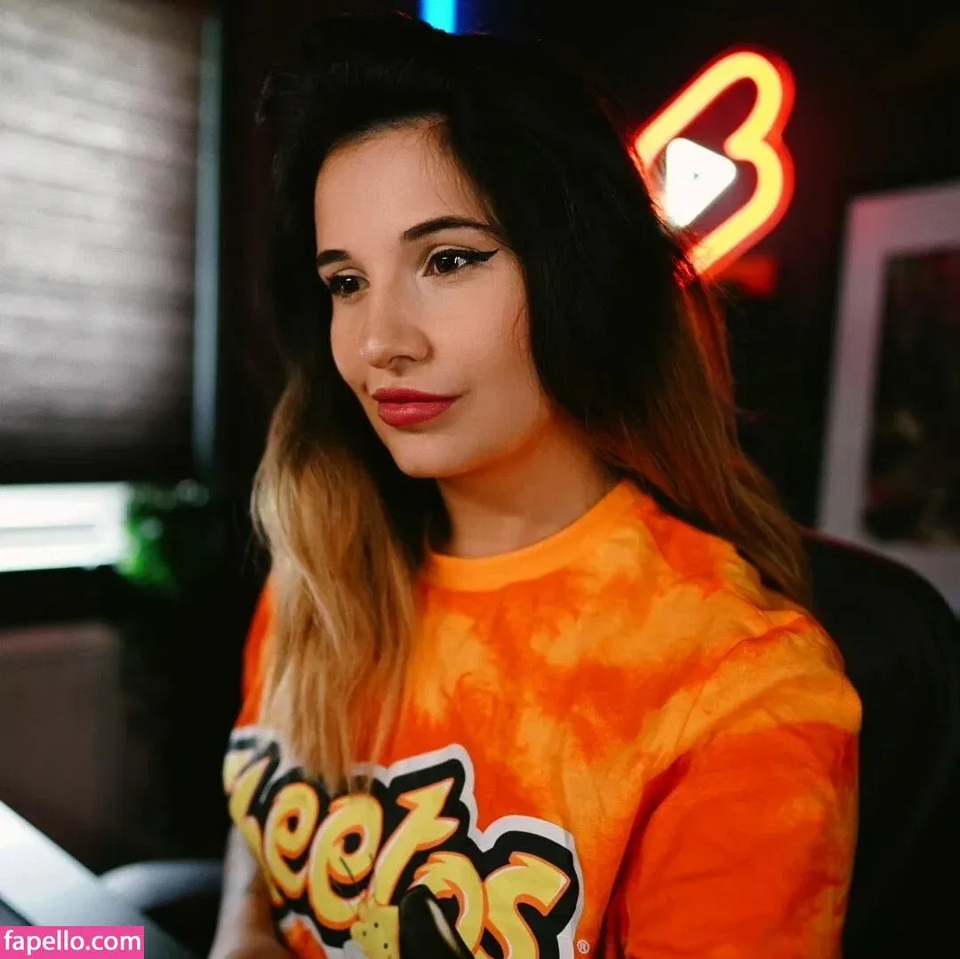 Cute Kami Onlyfans Photo Gallery 