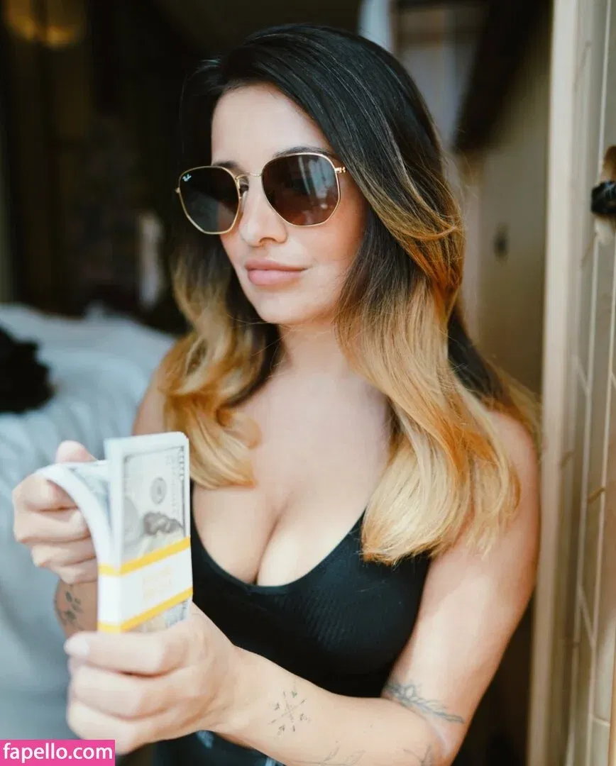 Cute Kami Onlyfans Photo Gallery 