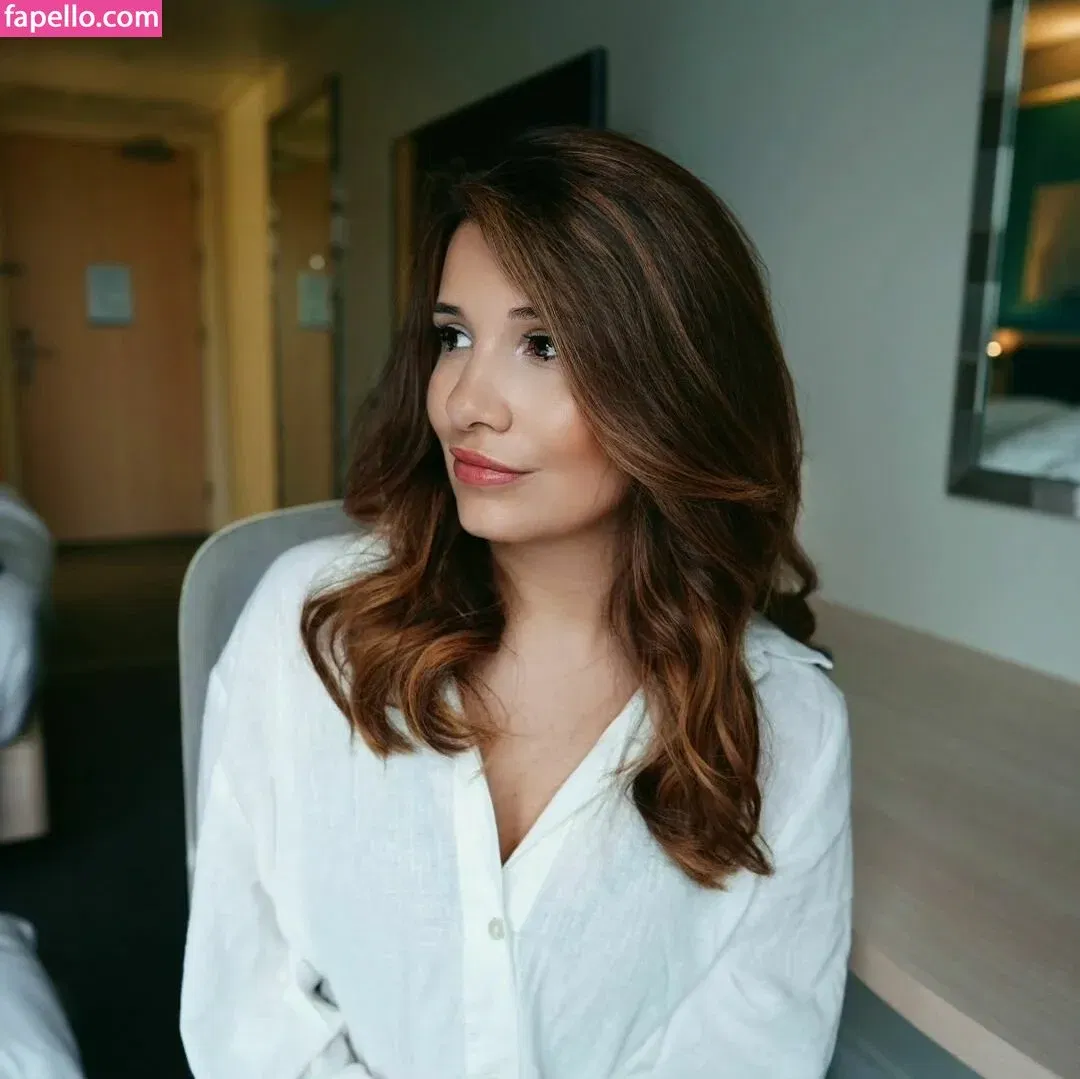 Cute Kami Onlyfans Photo Gallery 