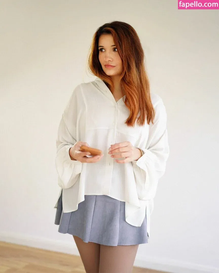 Cute Kami Onlyfans Photo Gallery 