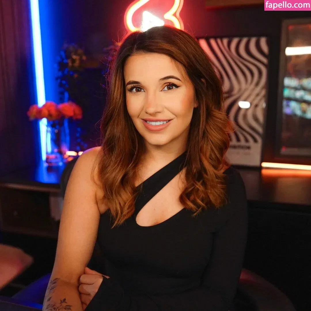 Cute Kami Onlyfans Photo Gallery 