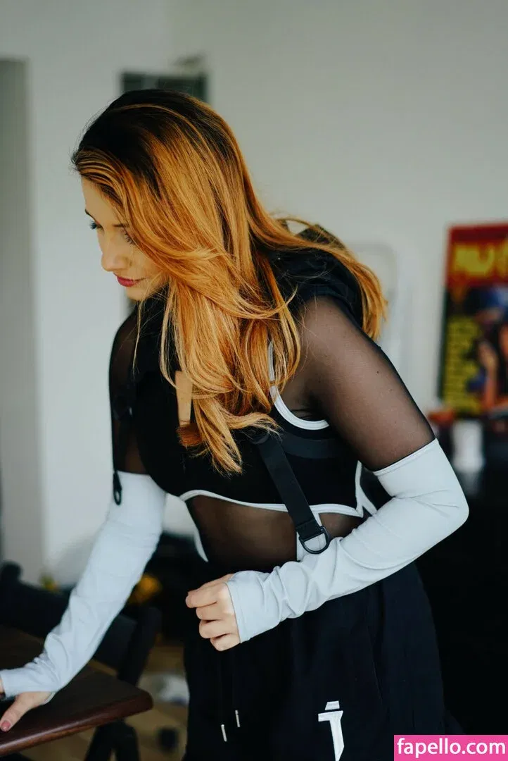 Cute Kami Onlyfans Photo Gallery 