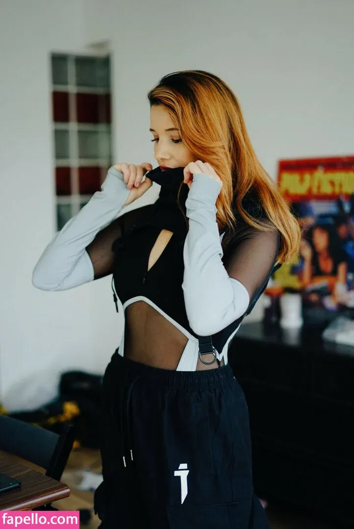 Cute Kami Onlyfans Photo Gallery 