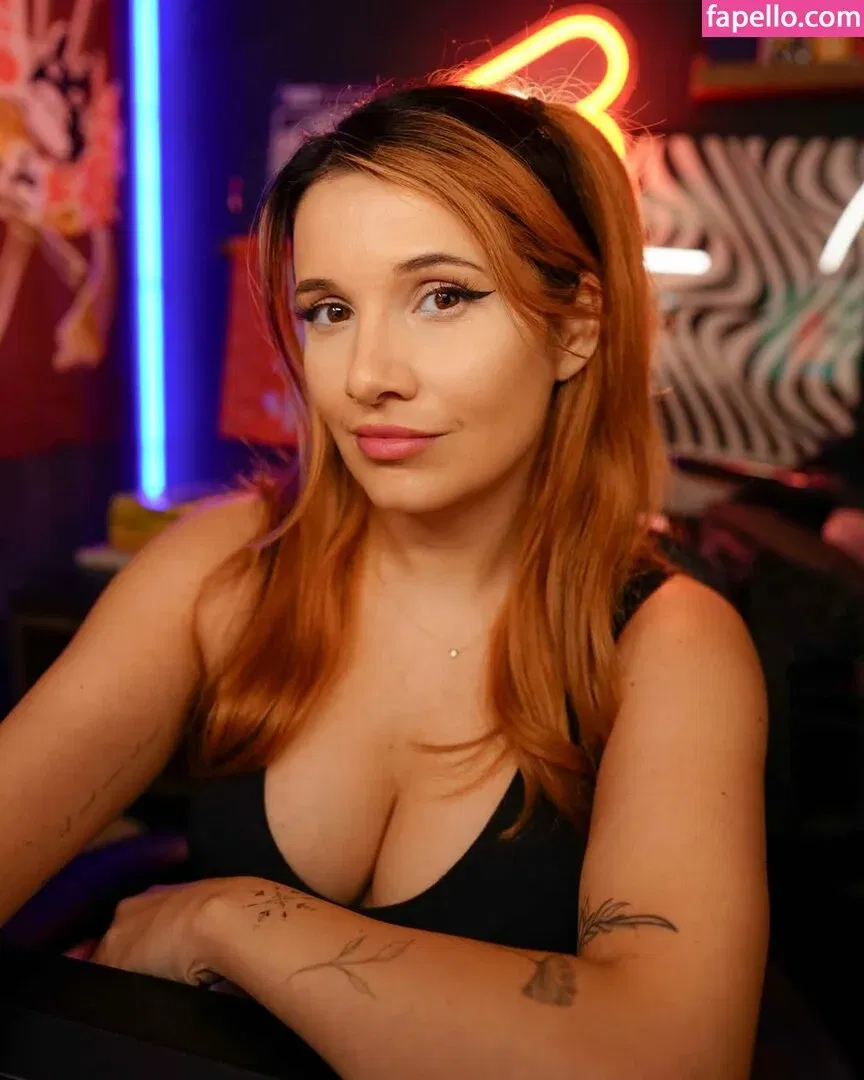 Cute Kami Onlyfans Photo Gallery 