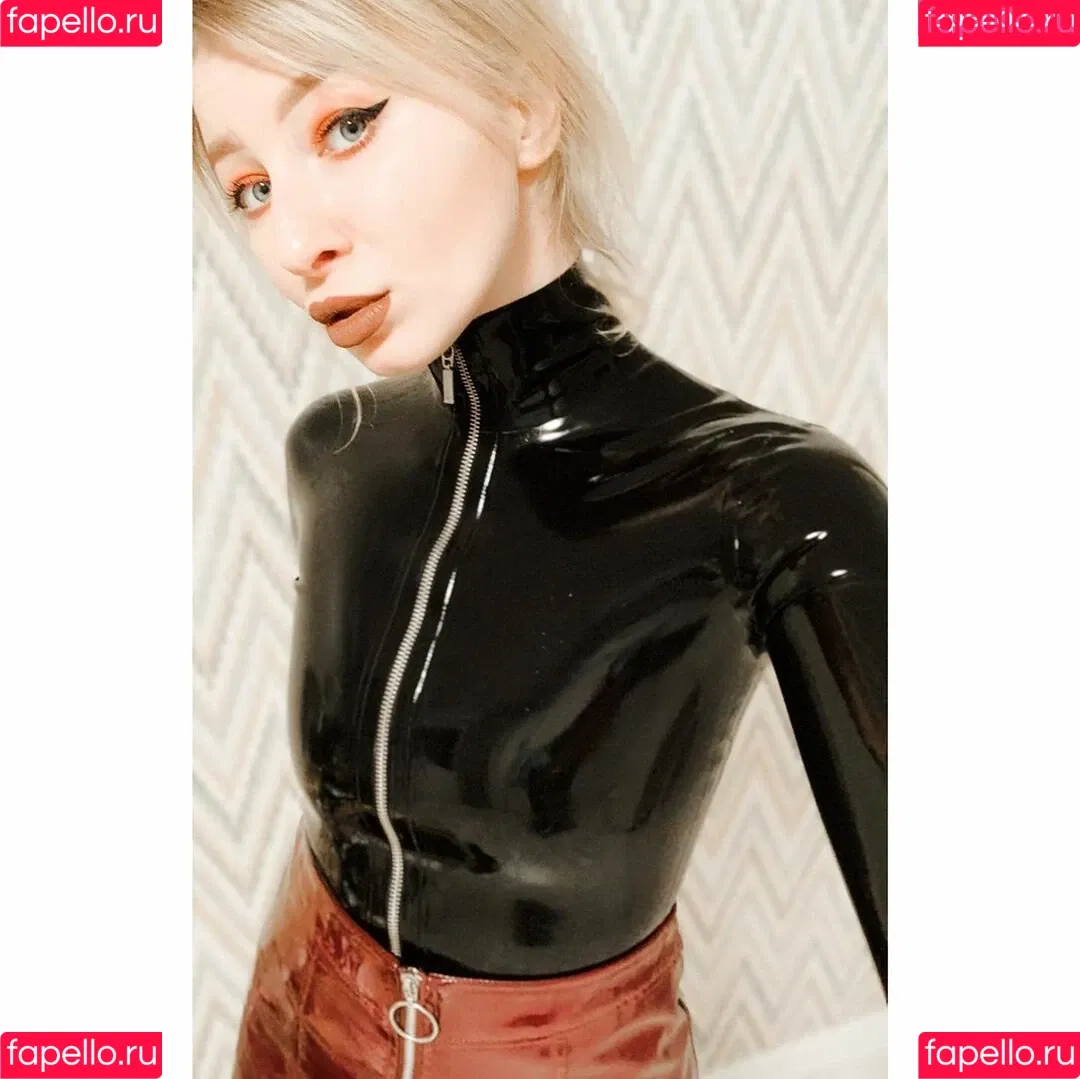 Bronnica Onlyfans Photo Gallery 