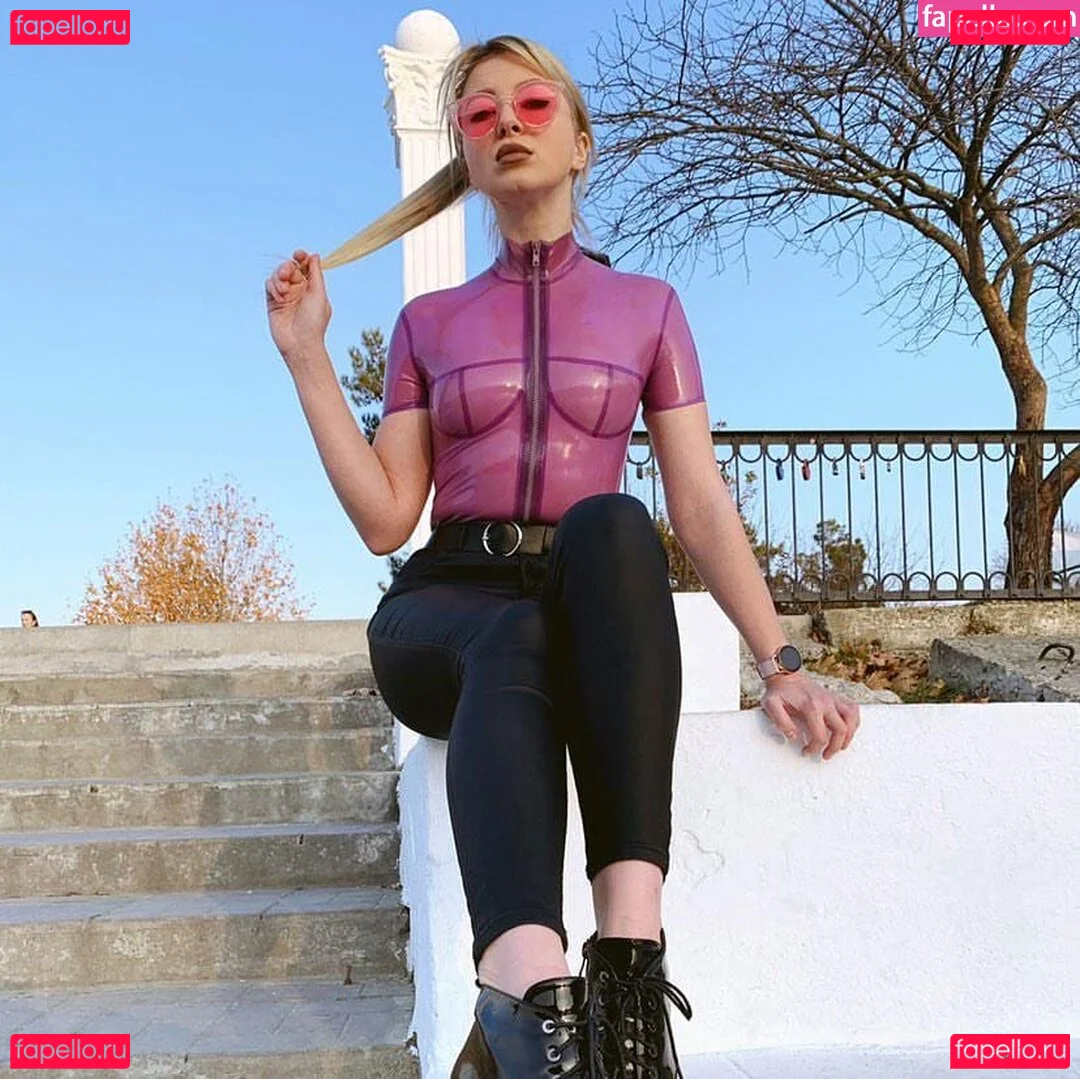 Bronnica Onlyfans Photo Gallery 