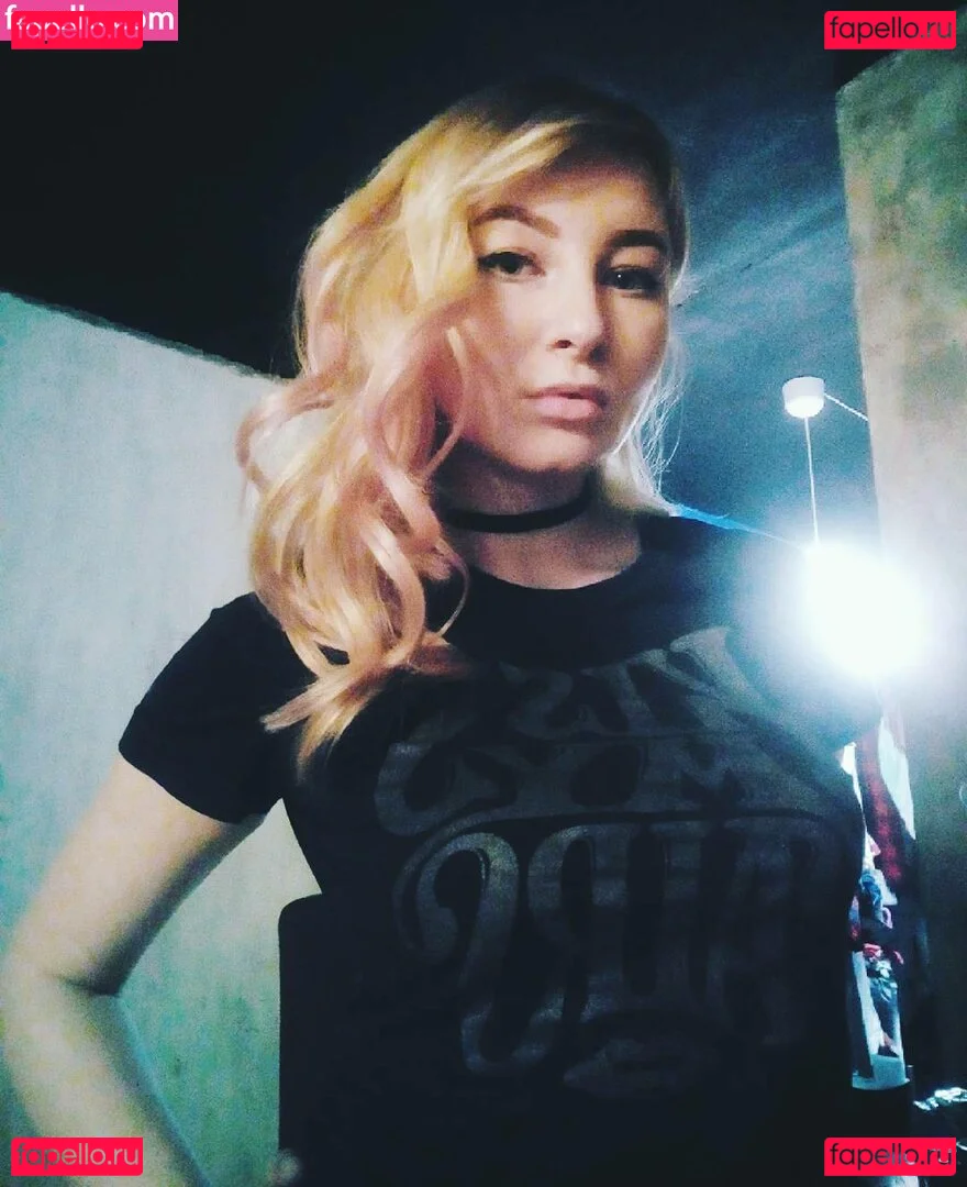 Bronnica Onlyfans Photo Gallery 