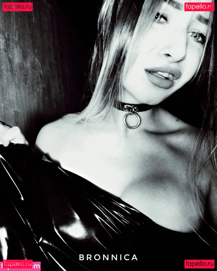 Bronnica Onlyfans Photo Gallery 