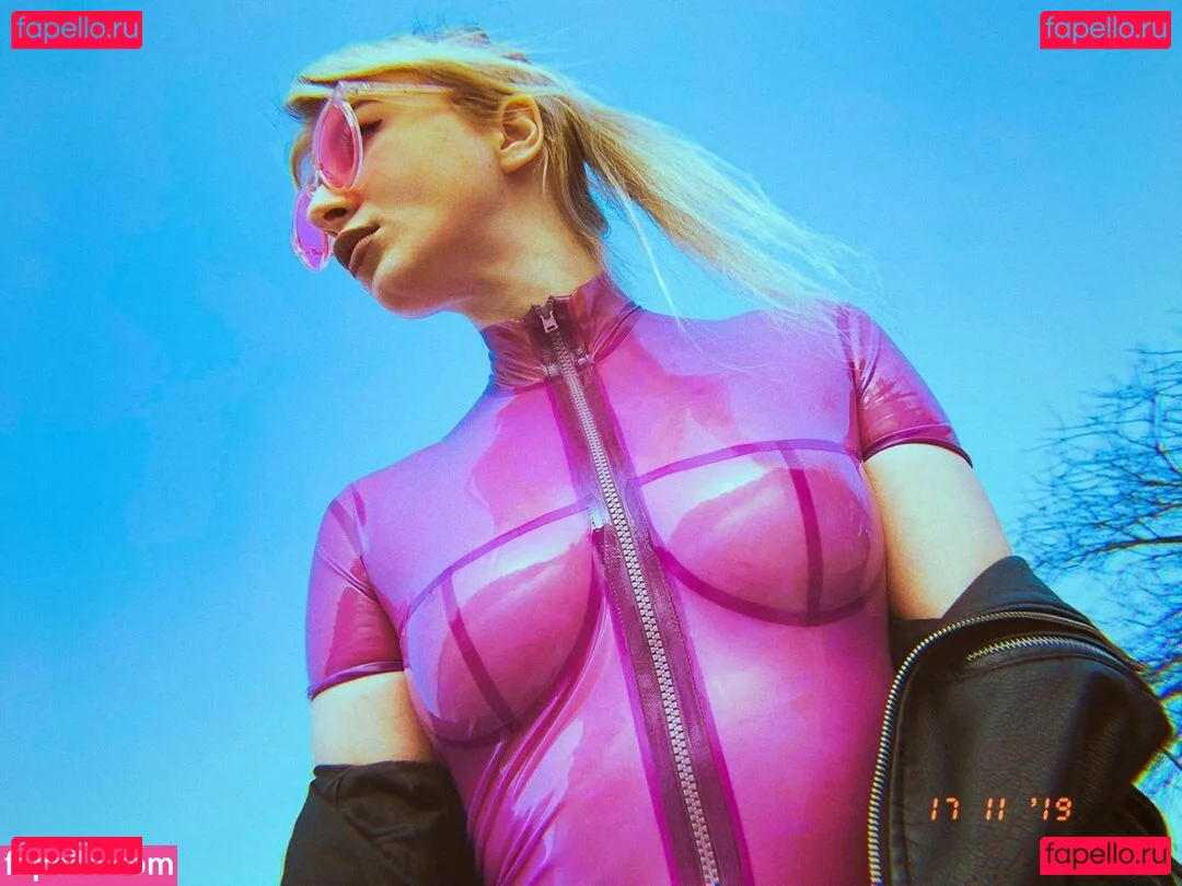 Bronnica Onlyfans Photo Gallery 