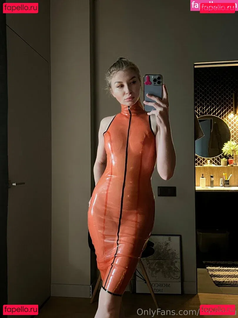 Bronnica Onlyfans Photo Gallery 