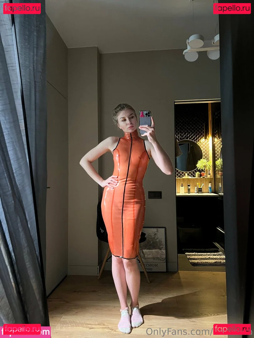 Bronnica Onlyfans Photo Gallery 