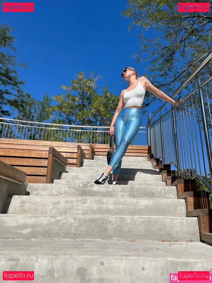 Bronnica Onlyfans Photo Gallery 