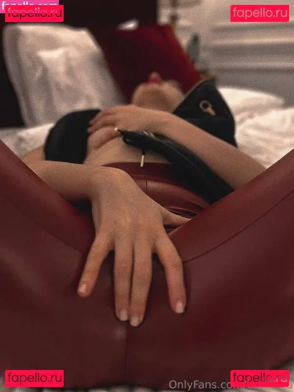 Bronnica Onlyfans Photo Gallery 