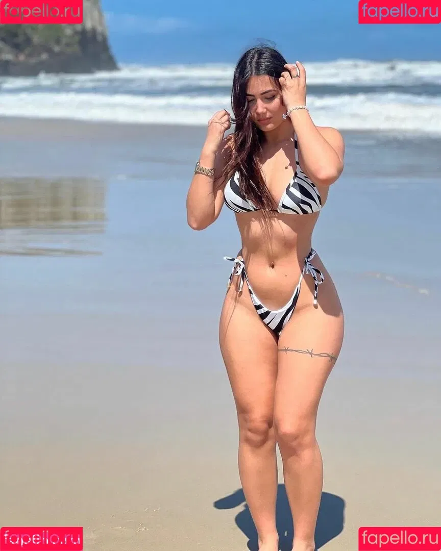 jjuliivargass Onlyfans Photo Gallery 