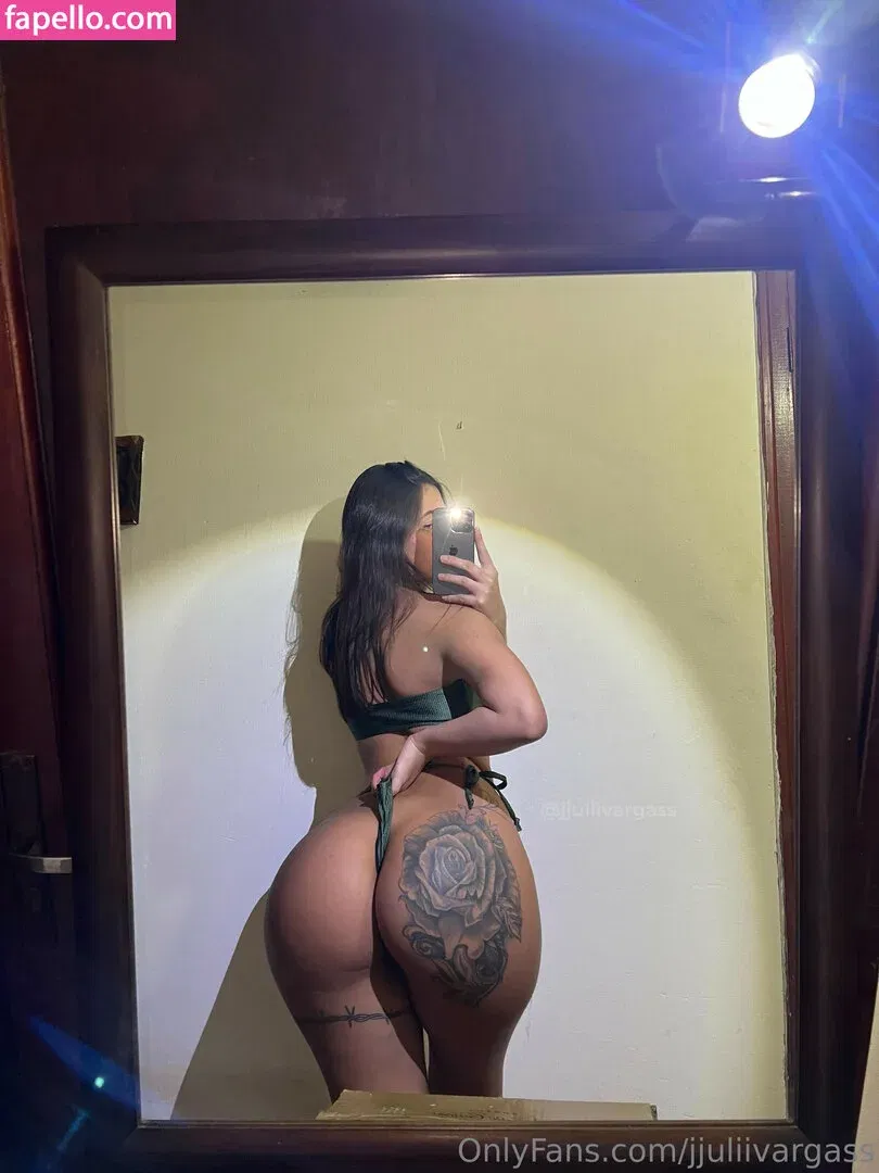 jjuliivargass Onlyfans Photo Gallery 