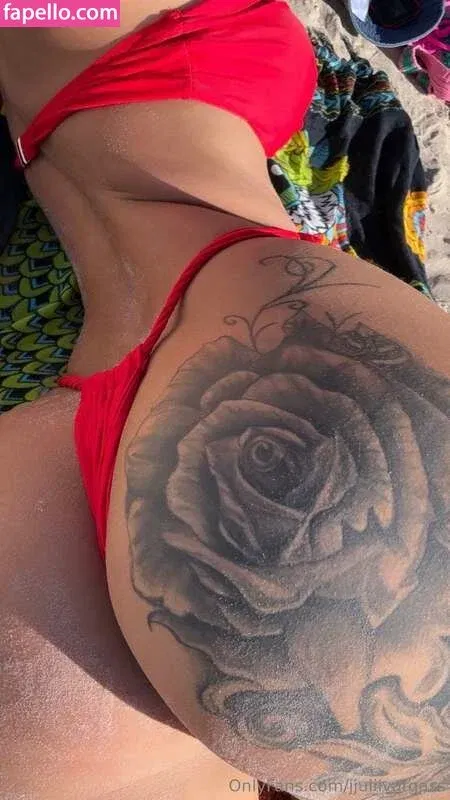 jjuliivargass Onlyfans Photo Gallery 
