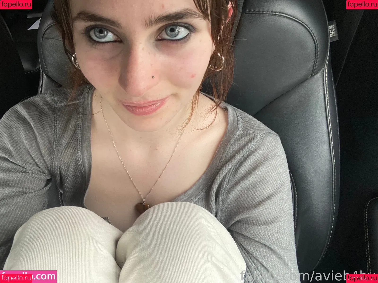 avieb4by Onlyfans Photo Gallery 