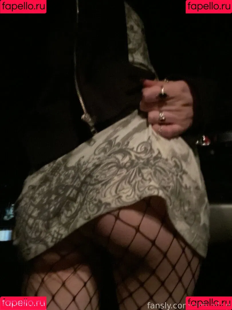 avieb4by Onlyfans Photo Gallery 