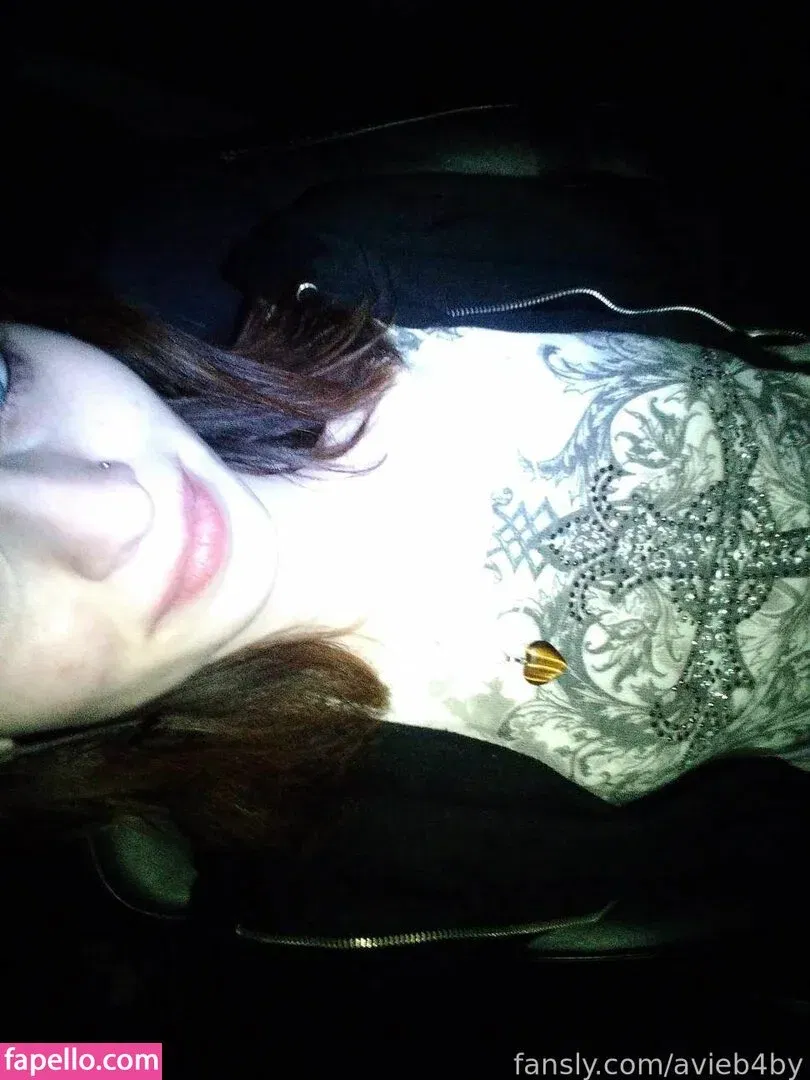 avieb4by Onlyfans Photo Gallery 