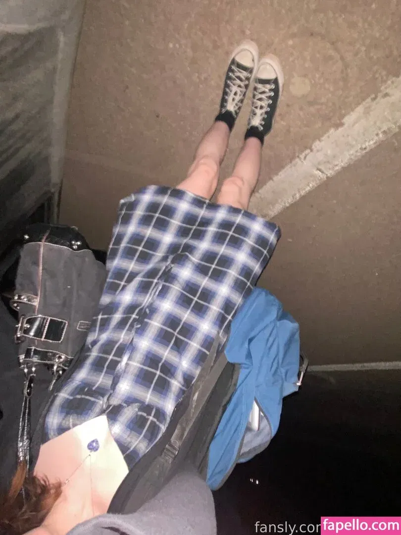 avieb4by Onlyfans Photo Gallery 