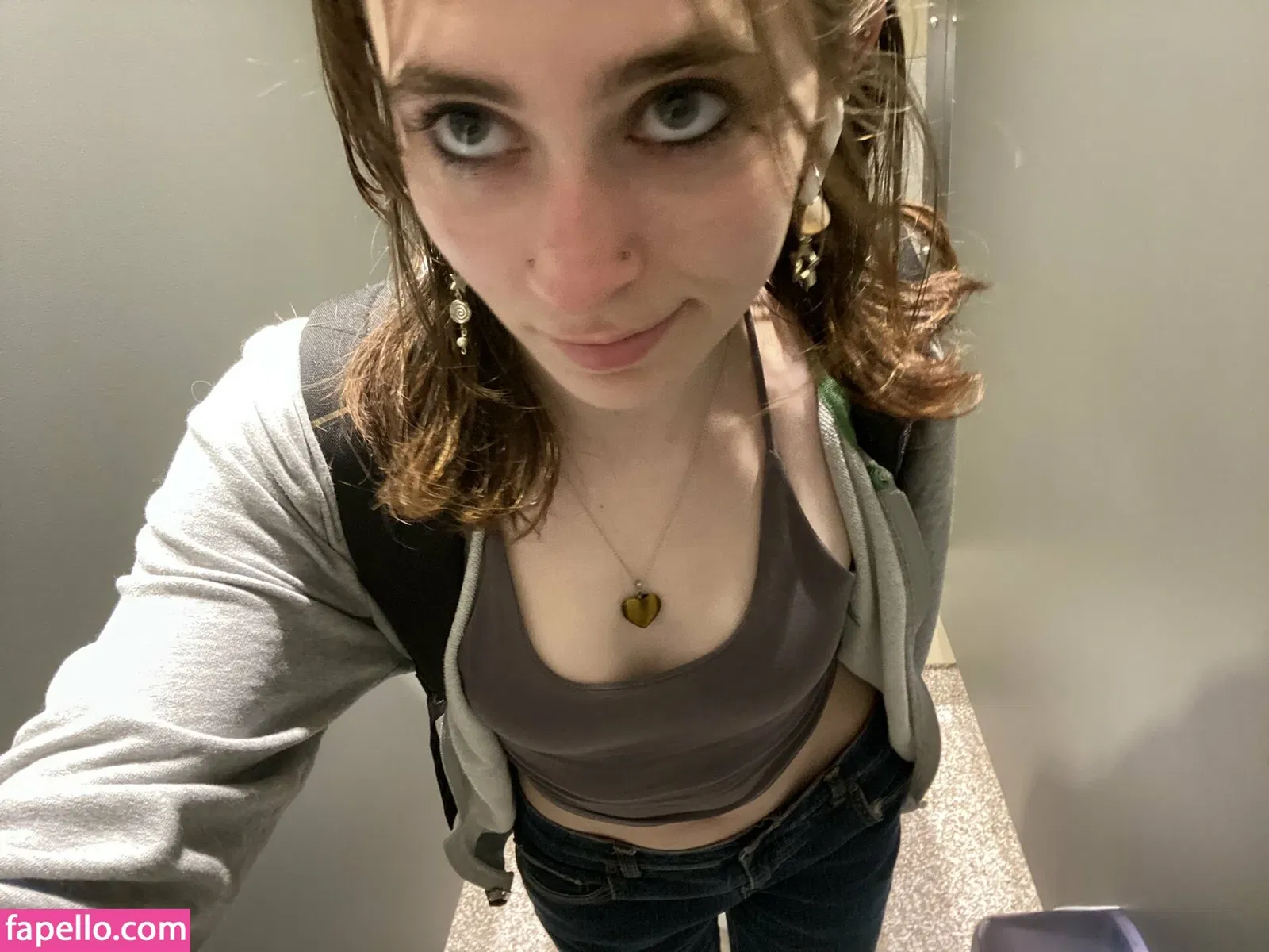 avieb4by Onlyfans Photo Gallery 