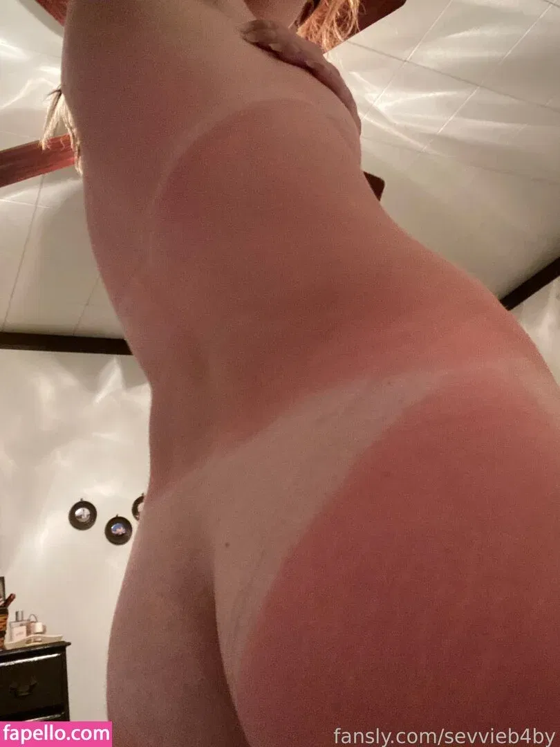 avieb4by Onlyfans Photo Gallery 