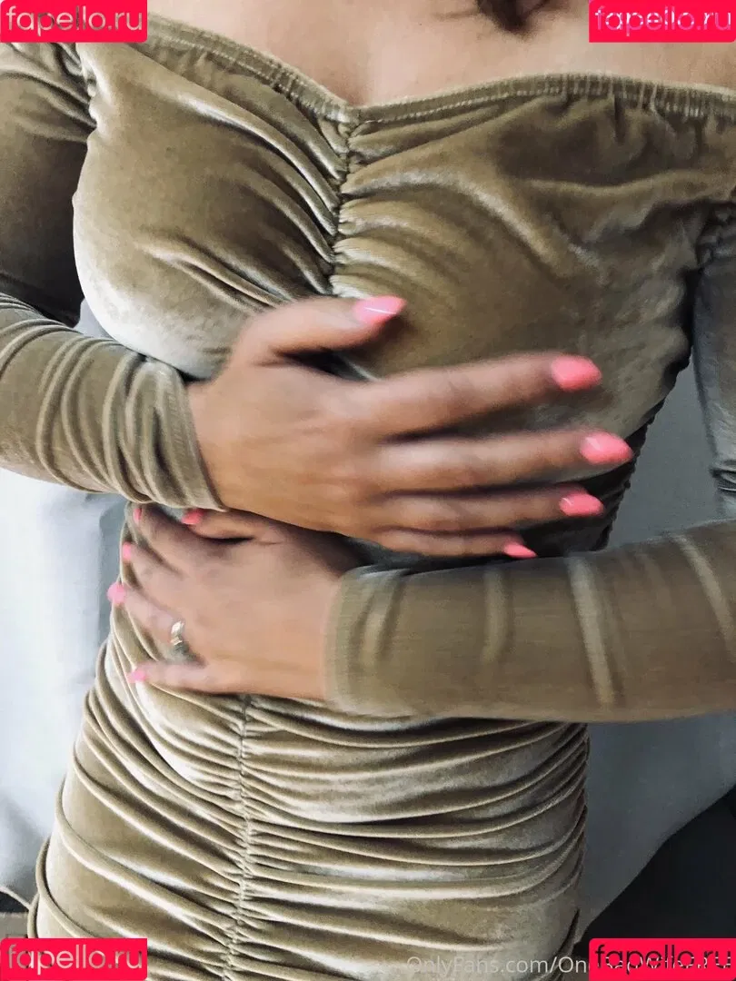 hotukm1lffree Onlyfans Photo Gallery 