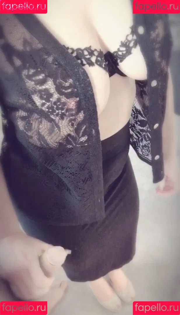 hotukm1lffree Onlyfans Photo Gallery 