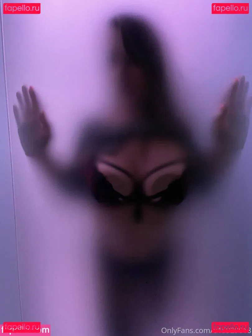 hotukm1lffree Onlyfans Photo Gallery 