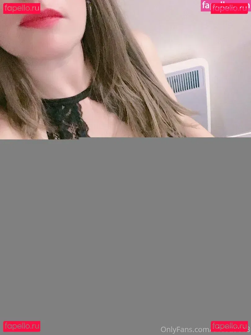 hotukm1lffree Onlyfans Photo Gallery 