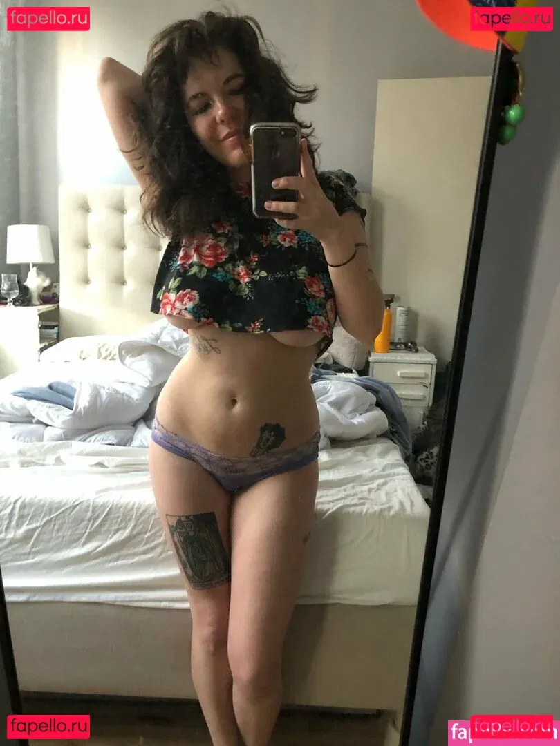 Rax King Onlyfans Photo Gallery 