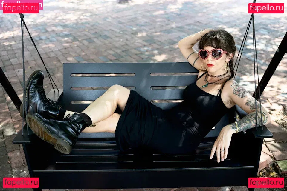 Rax King Onlyfans Photo Gallery 